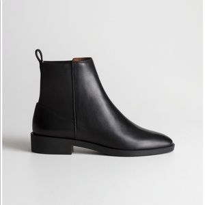 & Other Stories Chelsea Lacquer Chelsea Boots